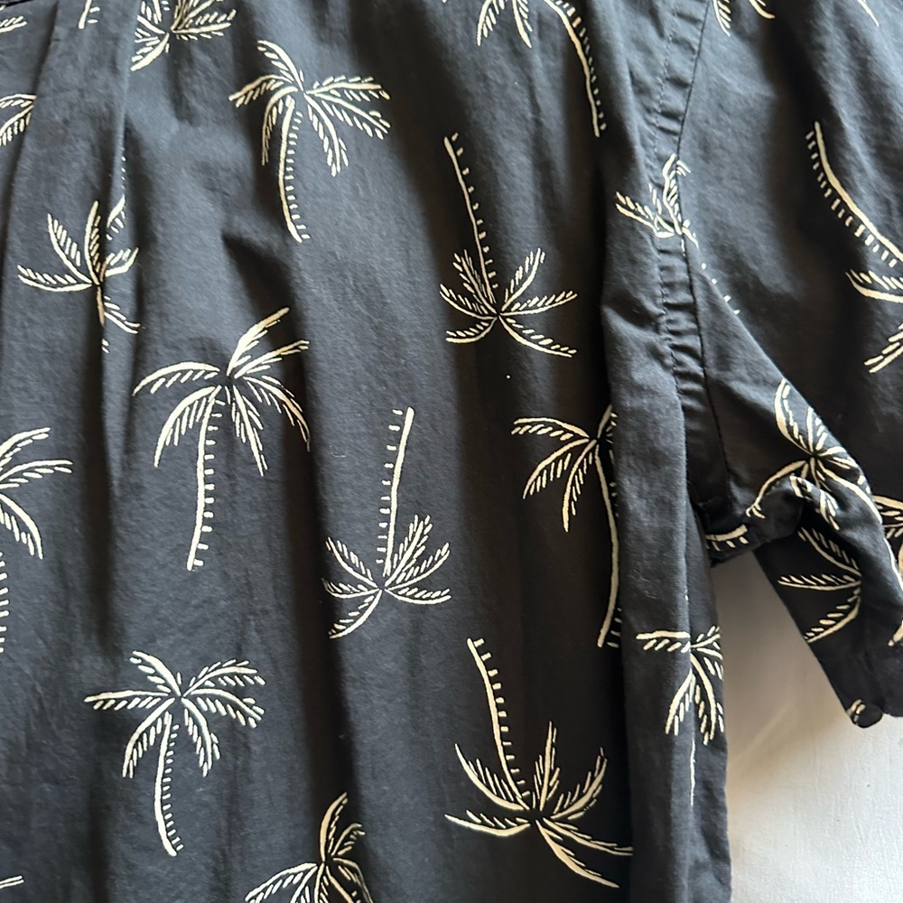 Palm tree button up - Picture 7 of 8